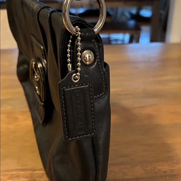 Coach Soho Black Leather Women's Bag - Picture 6 of 10